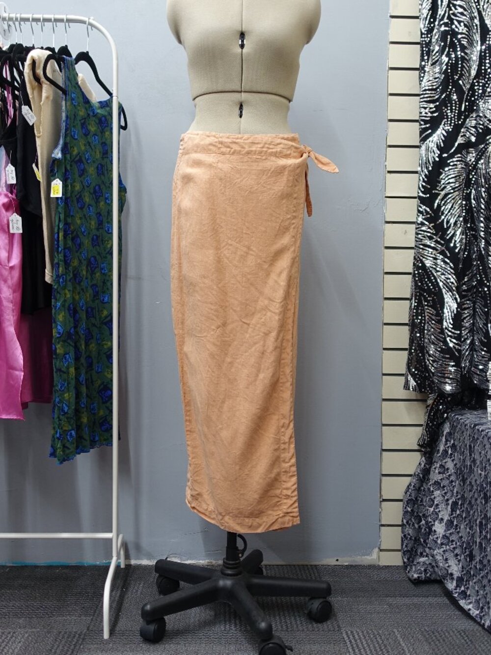 Elemente Clemente Women's Orange Skirt